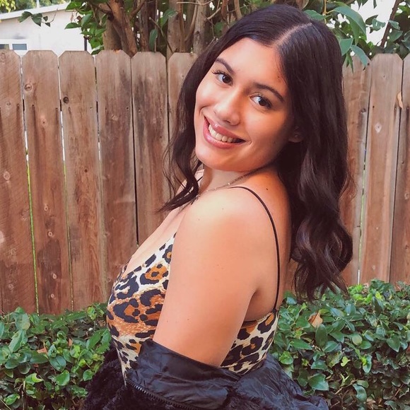 isabellaaaval
